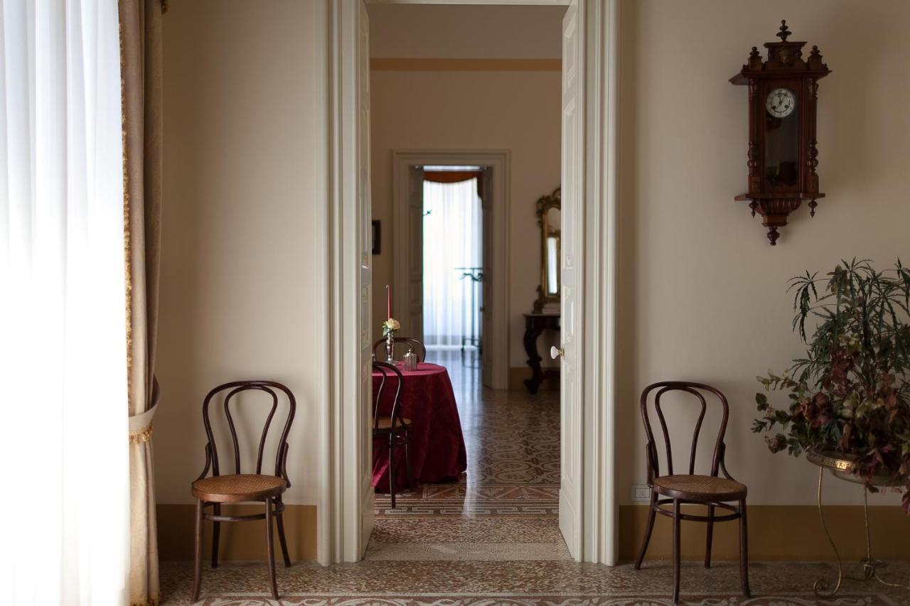 Palazzo Pio Apartment Lecce Exterior photo